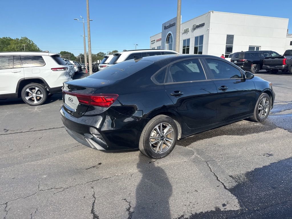 Used 2024 Kia Forte LXS image 5