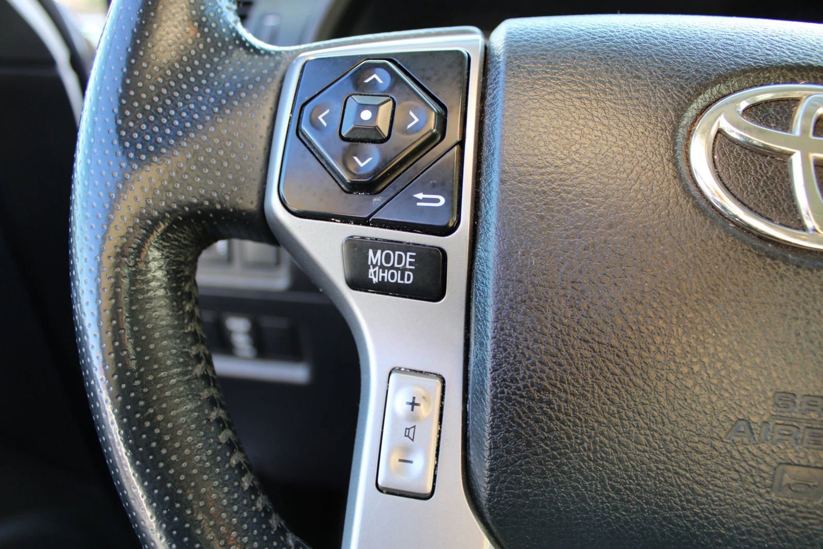 Used 2016 Toyota 4Runner SR5 Premium image 29