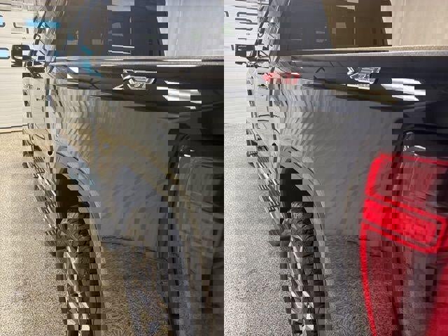 Used 2023 GMC Sierra 1500 SLT w/ SLT Premium Package image 10