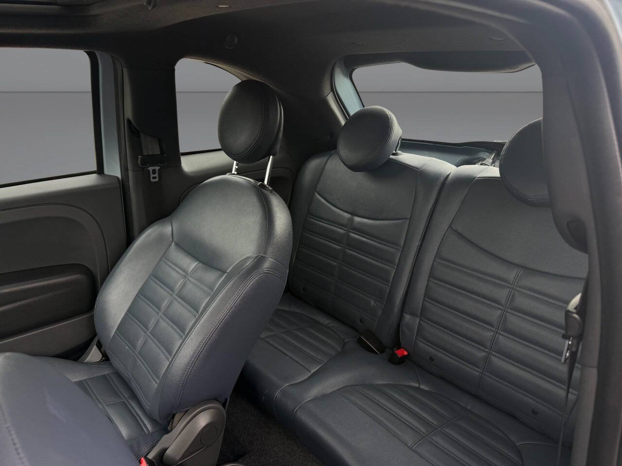 Used 2013 FIAT 500 Sport w/ Comfort/Convenience Group FWD image 11