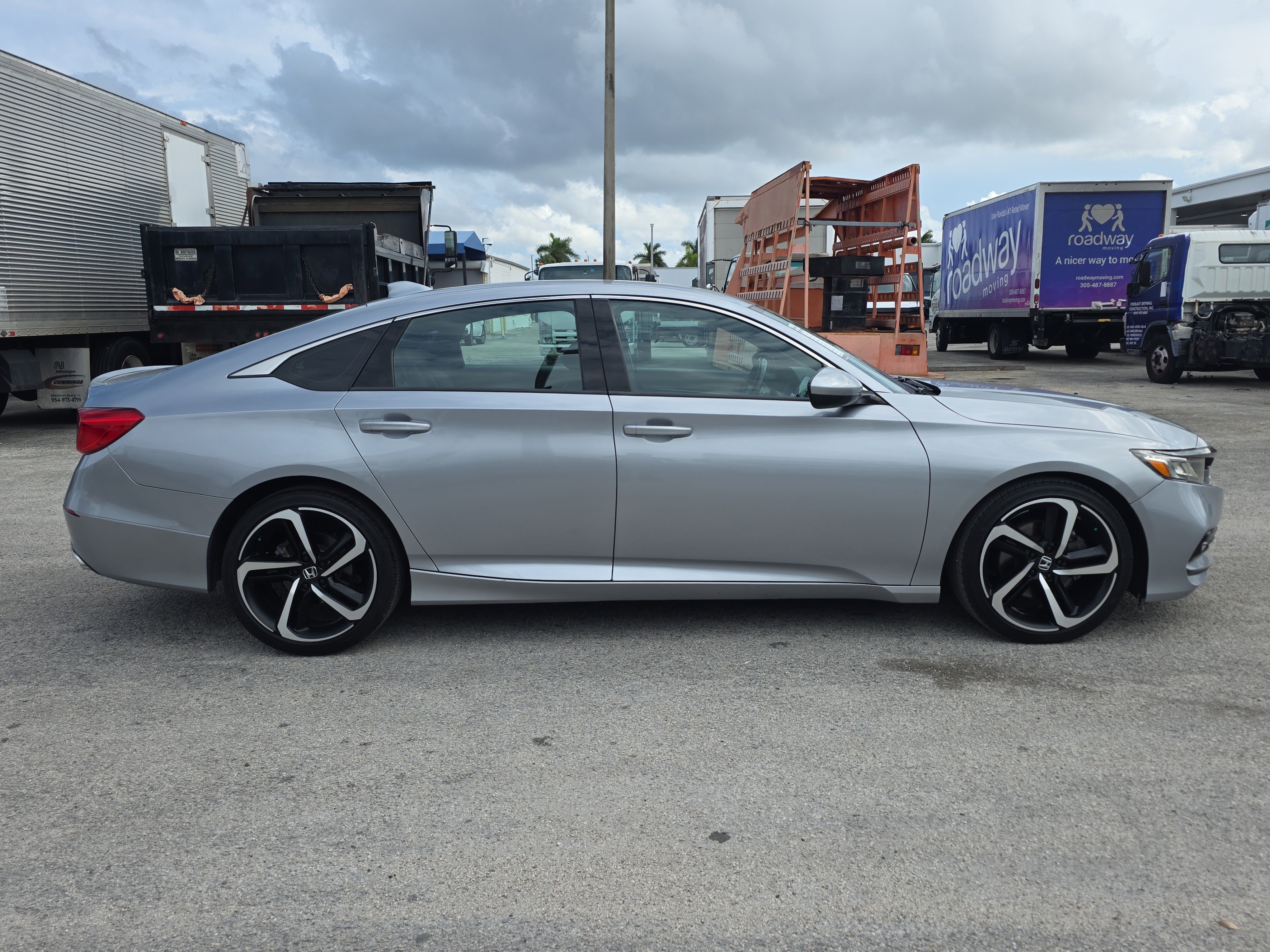 Used 2020 Honda Accord Sport image 8