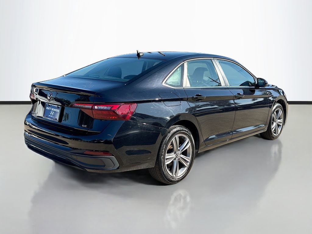Used 2024 Volkswagen Jetta SE image 5