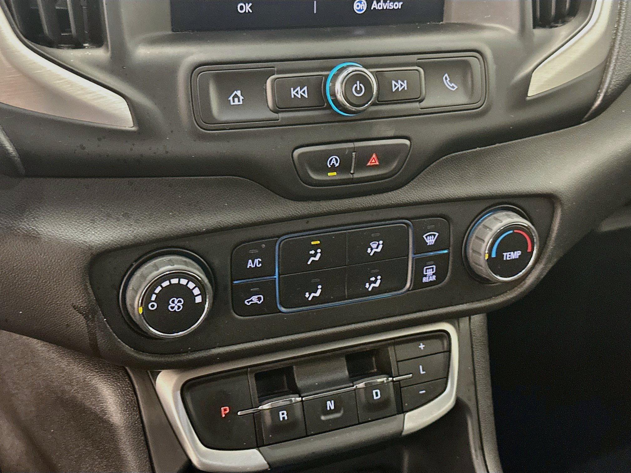 Used 2024 GMC Terrain SLE AWD/4WD image 24