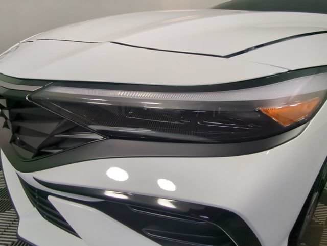 New 2026 Hyundai Elantra Limited FWD image 44