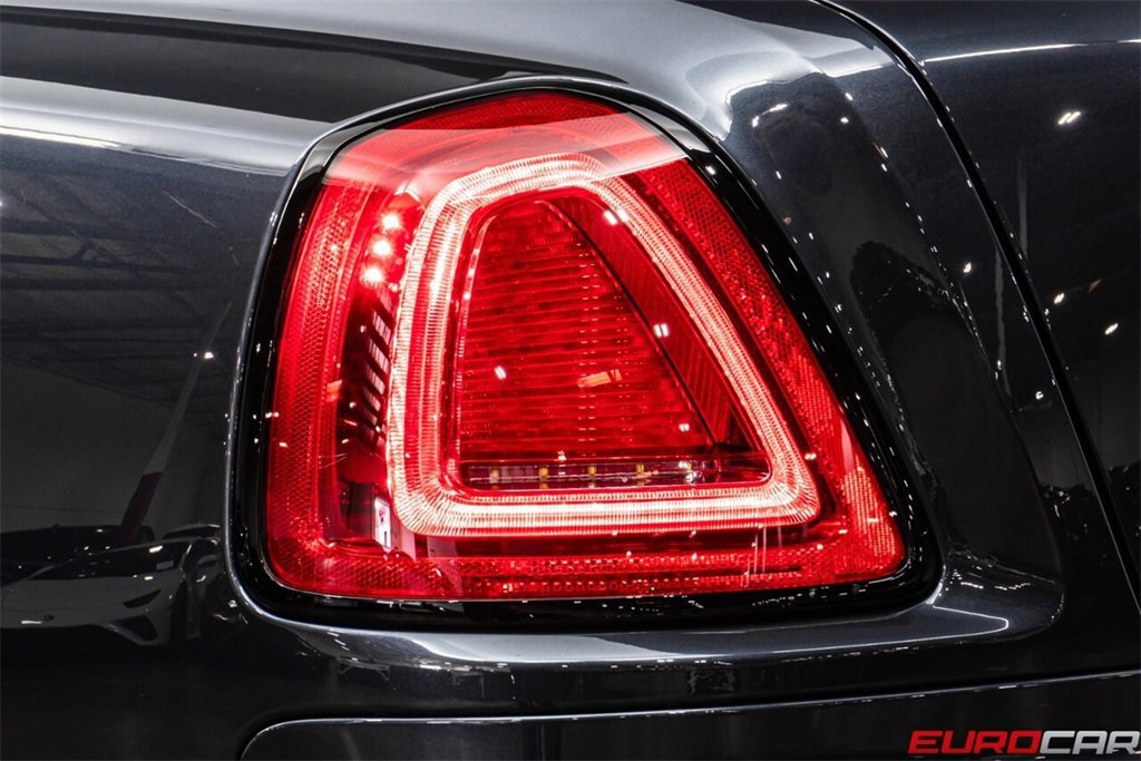 Used 2019 Rolls-Royce Ghost image 21