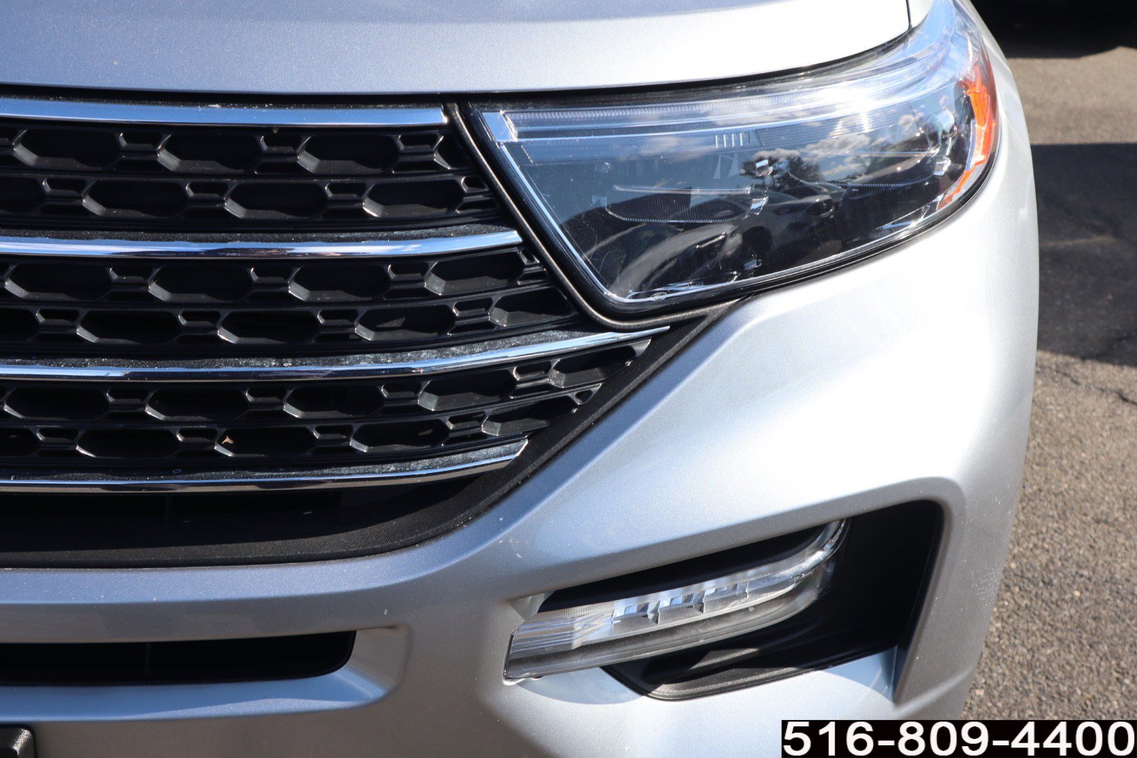 Used 2022 Ford Explorer XLT w/ Equipment Group 202A image 8