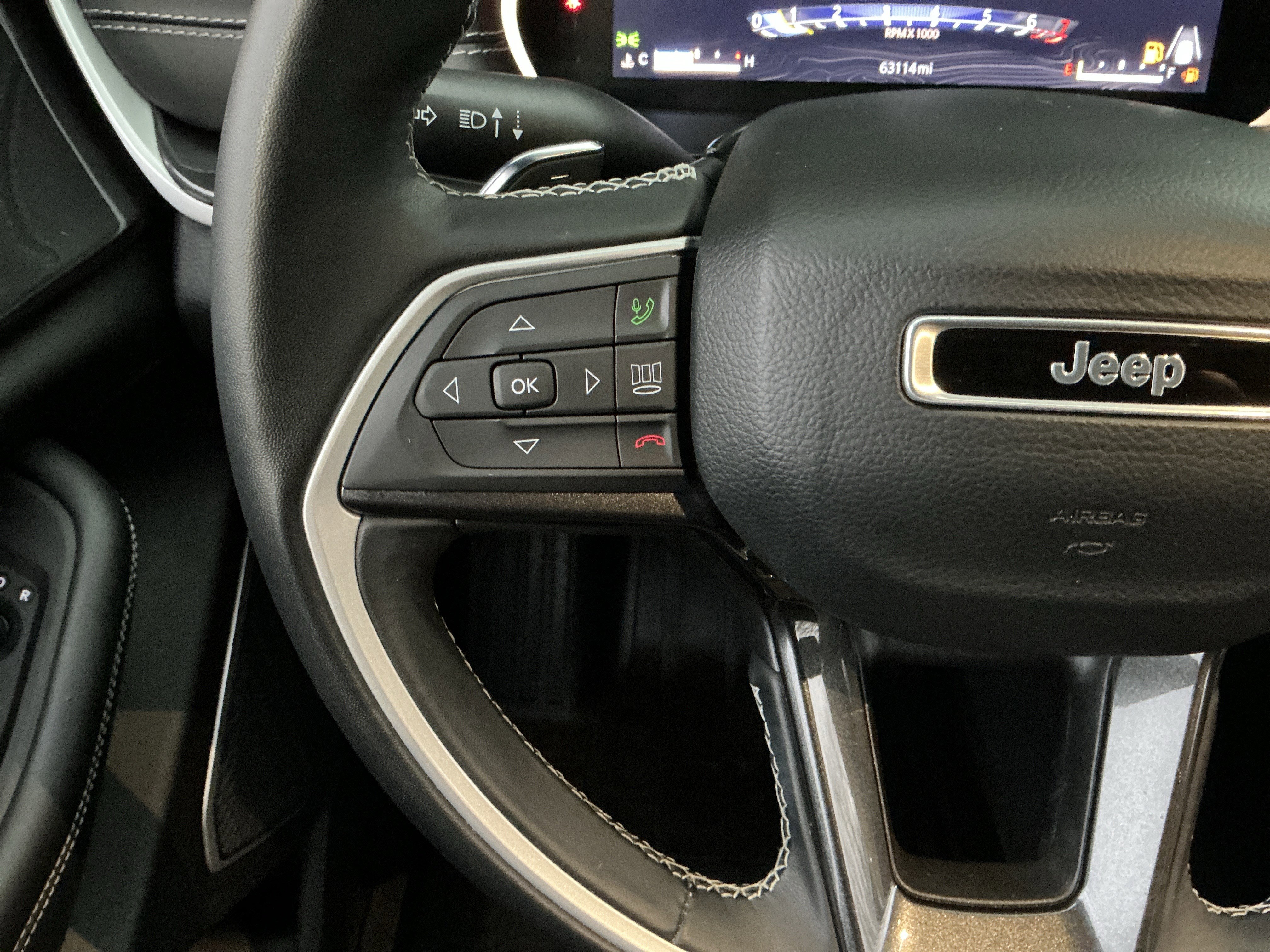 Used 2022 Jeep Grand Cherokee L Laredo image 12