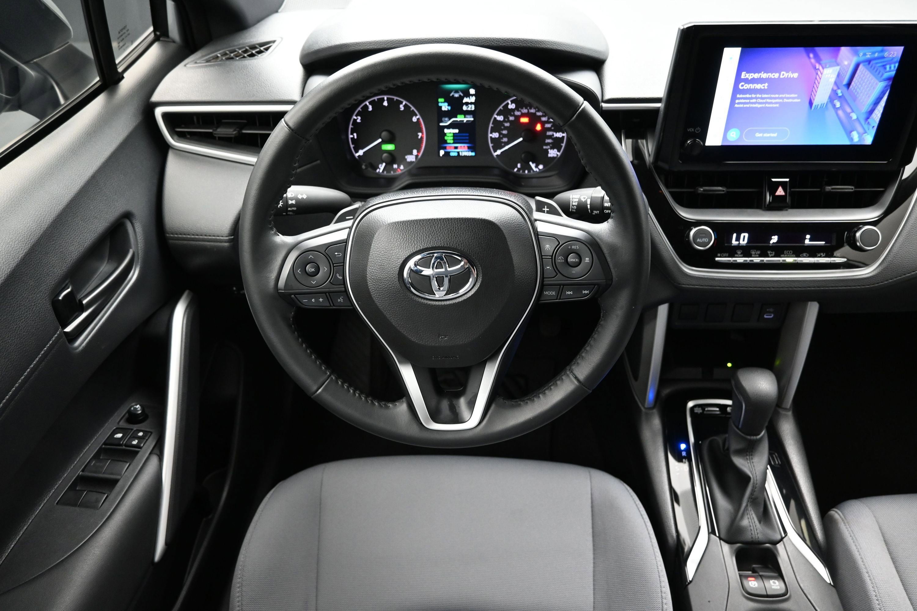 Used 2024 Toyota Corolla Cross AWD Hybrid image 26