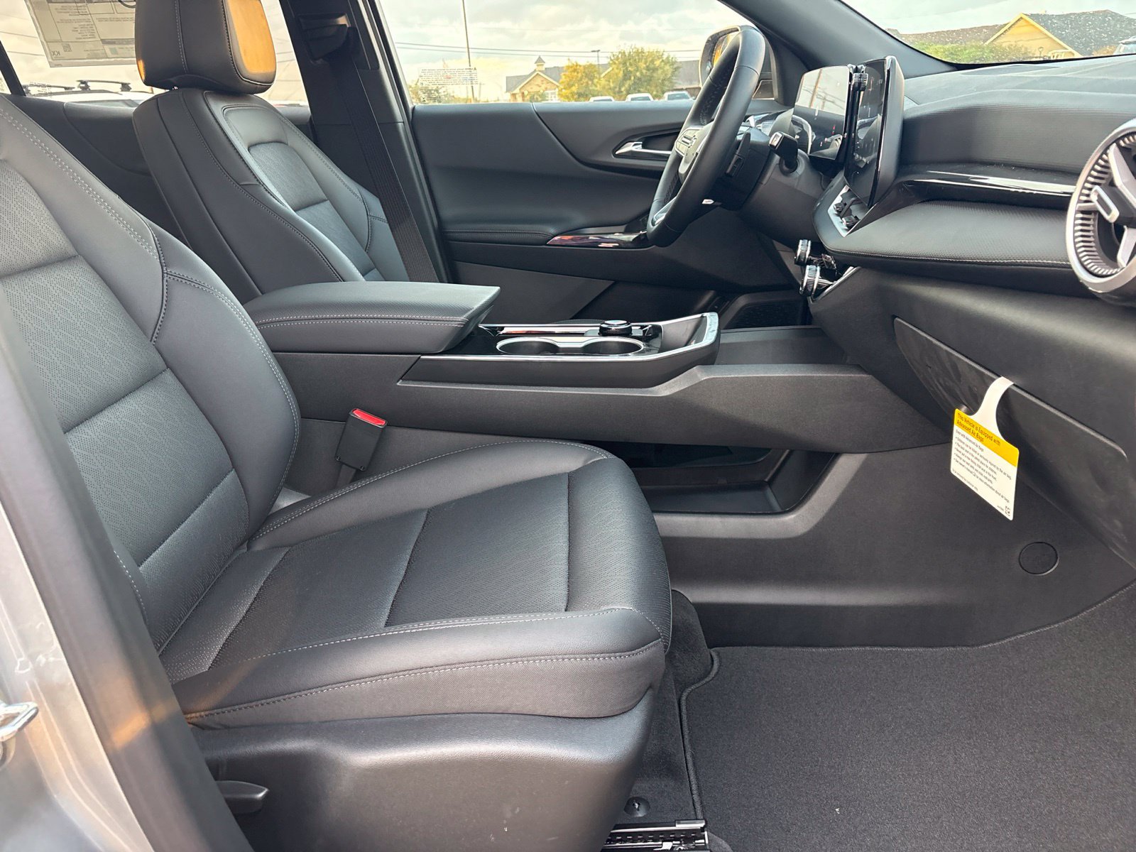 New 2027 Chevrolet Equinox LT w/ Convenience Package II FWD image 19