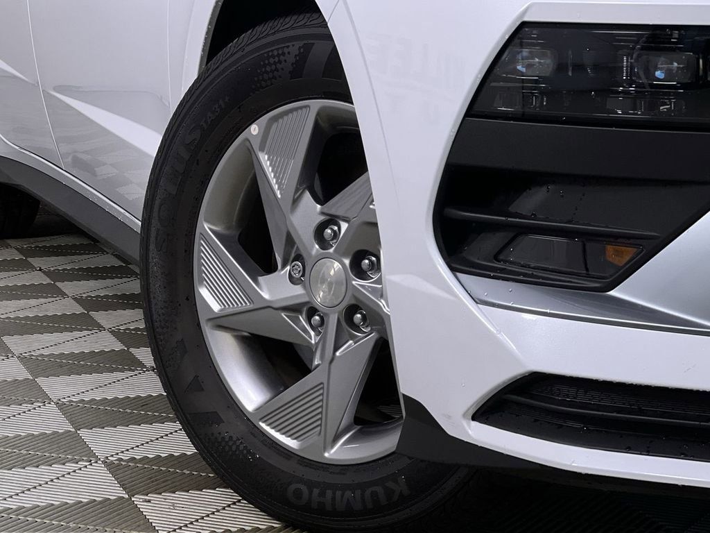 Used 2025 Hyundai Sonata SE image 12