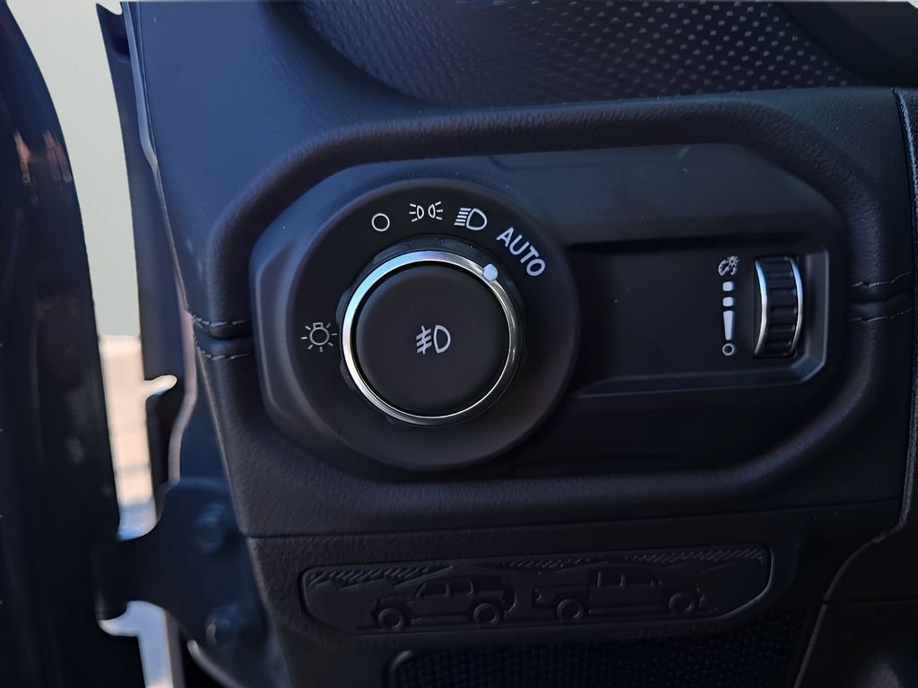 New 2025 Jeep Wrangler Unlimited Rubicon w/ Safety Group AWD/4WD image 40