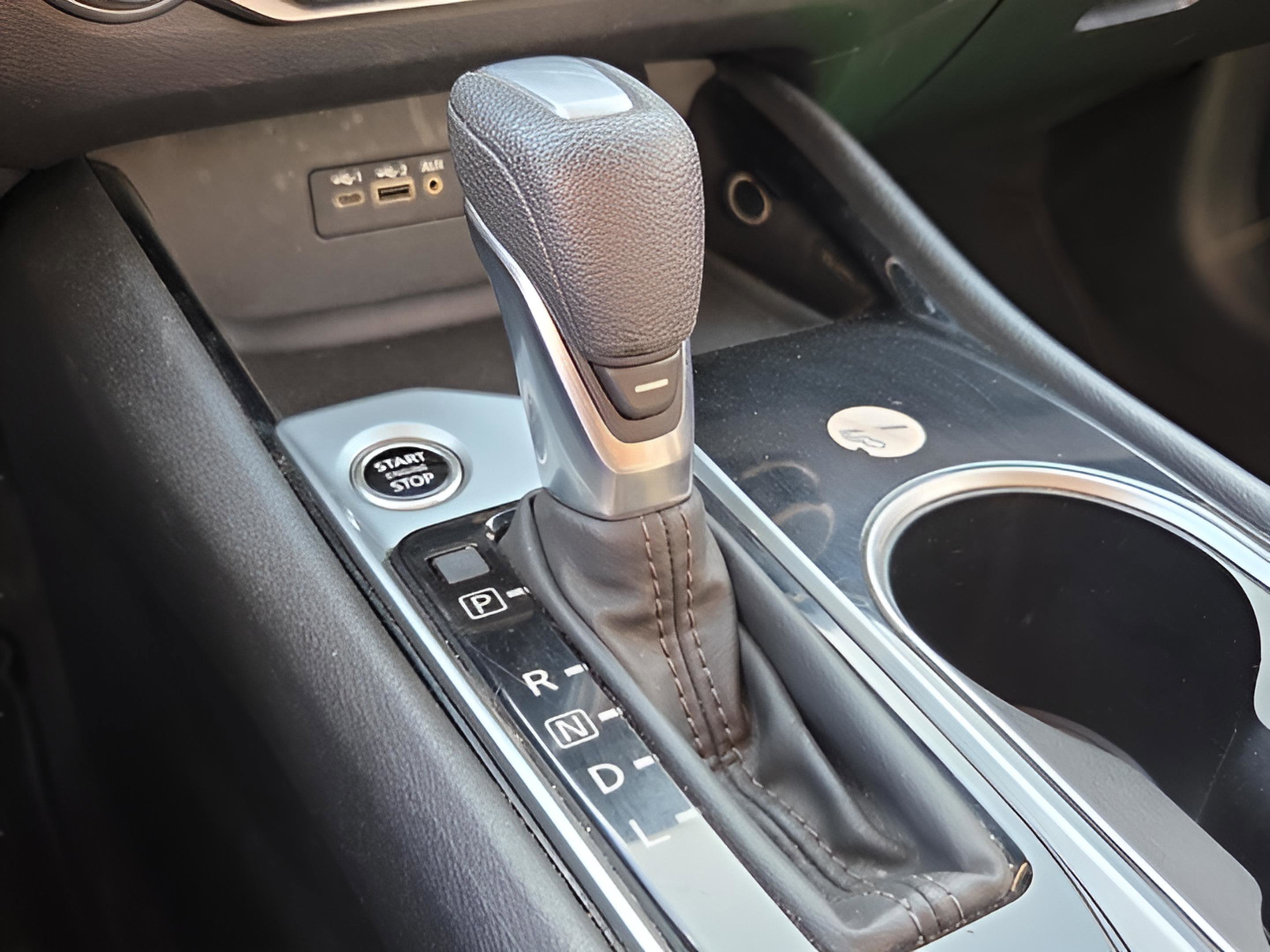 Used 2024 Nissan Altima 2.5 SV image 24