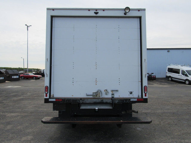 Used 2024 Chevrolet Express 3500 w/ Power Convenience Package RWD image 4