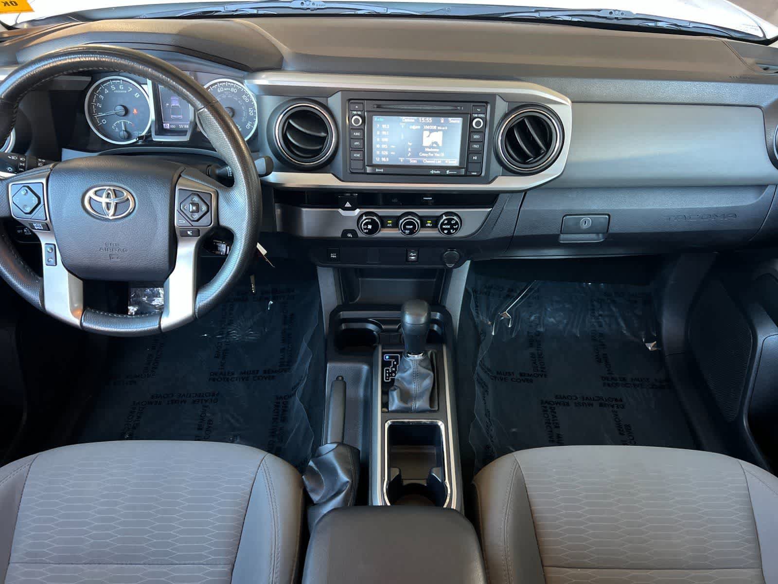 Used 2017 Toyota Tacoma SR5 w/ Tow Package RWD image 4