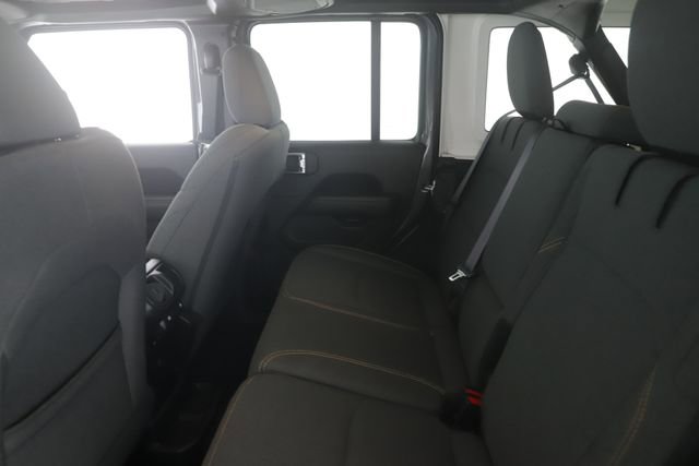 Used 2025 Jeep Wrangler Unlimited Sahara image 26