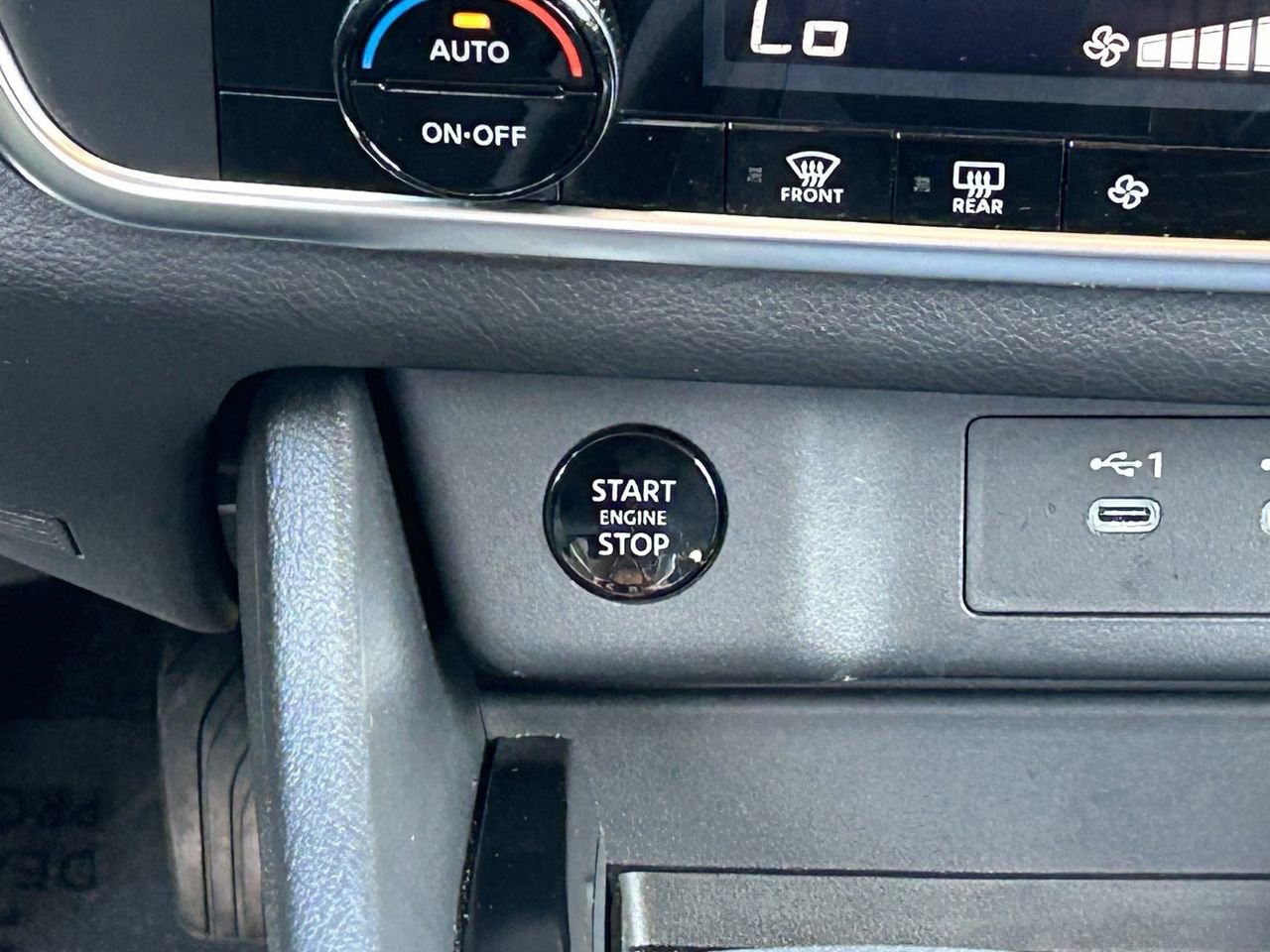 Certified 2026 Nissan Rogue SV image 21