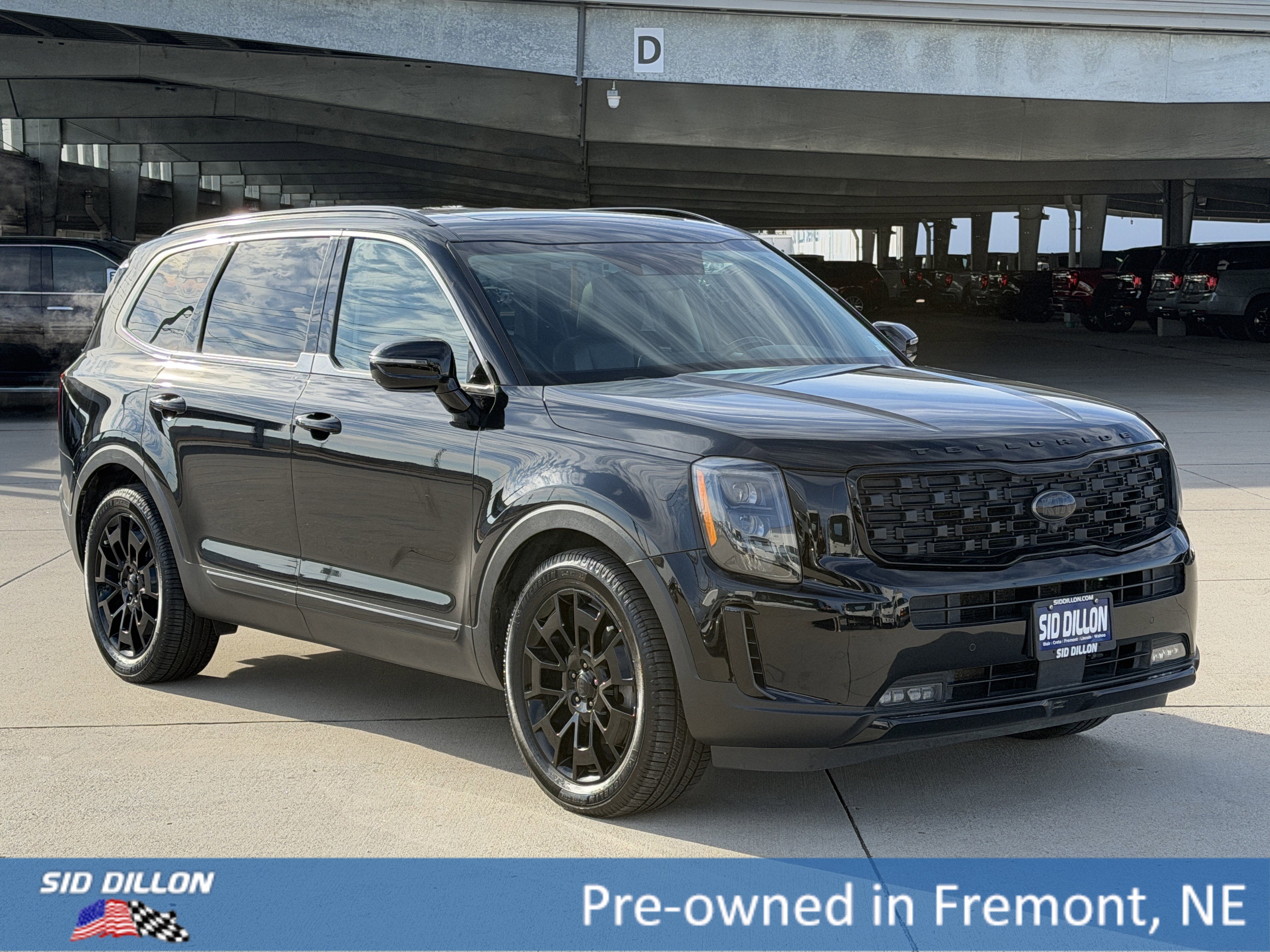 Used 2021 Kia Telluride SX w/ Nightfall Edition Package image 2