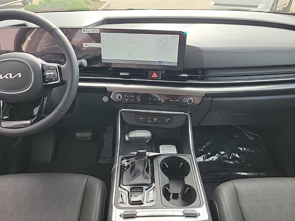 New 2026 Kia Carnival SX w/ SX Dark Edition Package FWD image 12