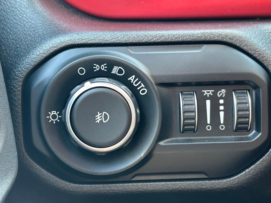 Used 2021 Jeep Wrangler Unlimited Rubicon AWD/4WD image 24