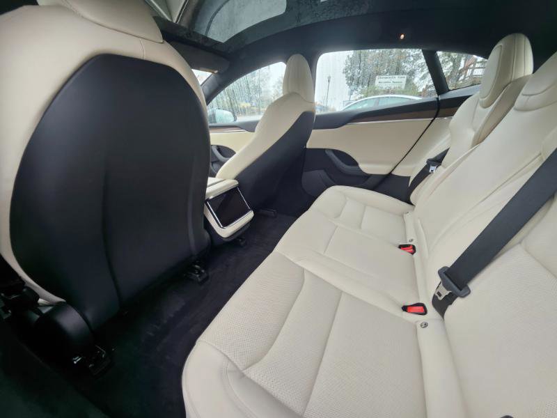 Used 2022 Tesla Model S AWD image 46