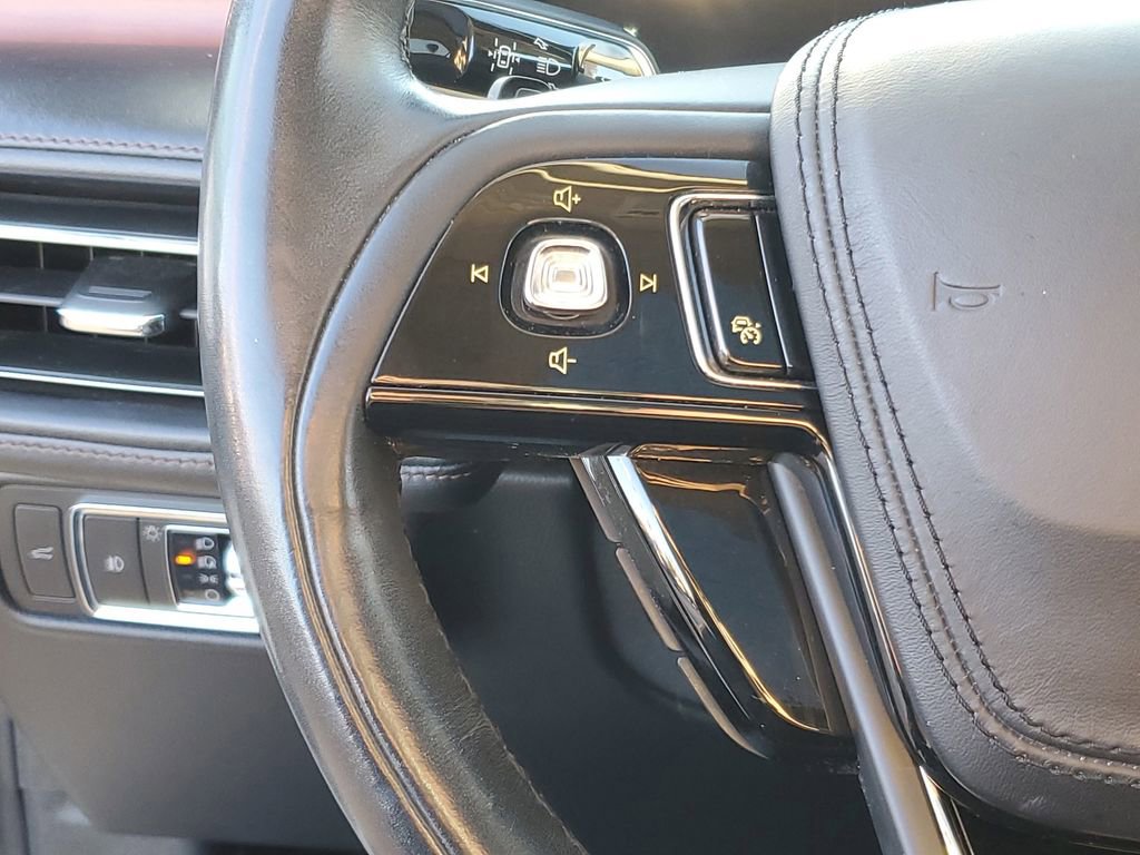 Used 2020 Lincoln Aviator Reserve w/ Equipment Group 202A image 14