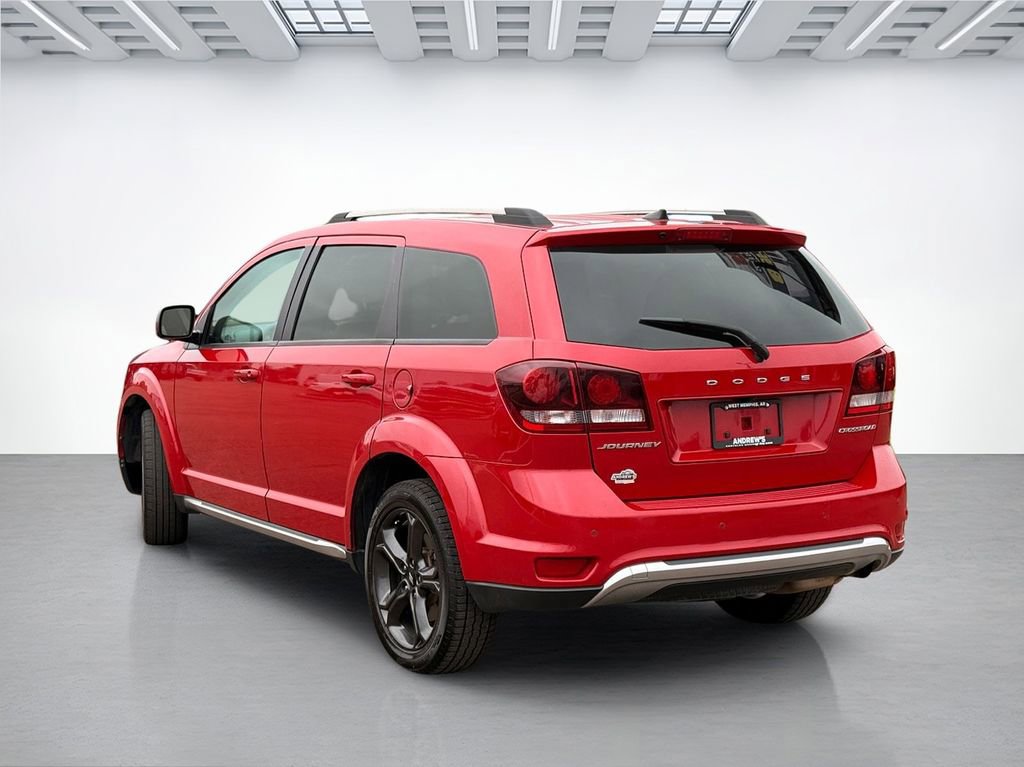 Used 2020 Dodge Journey Crossroad FWD image 3