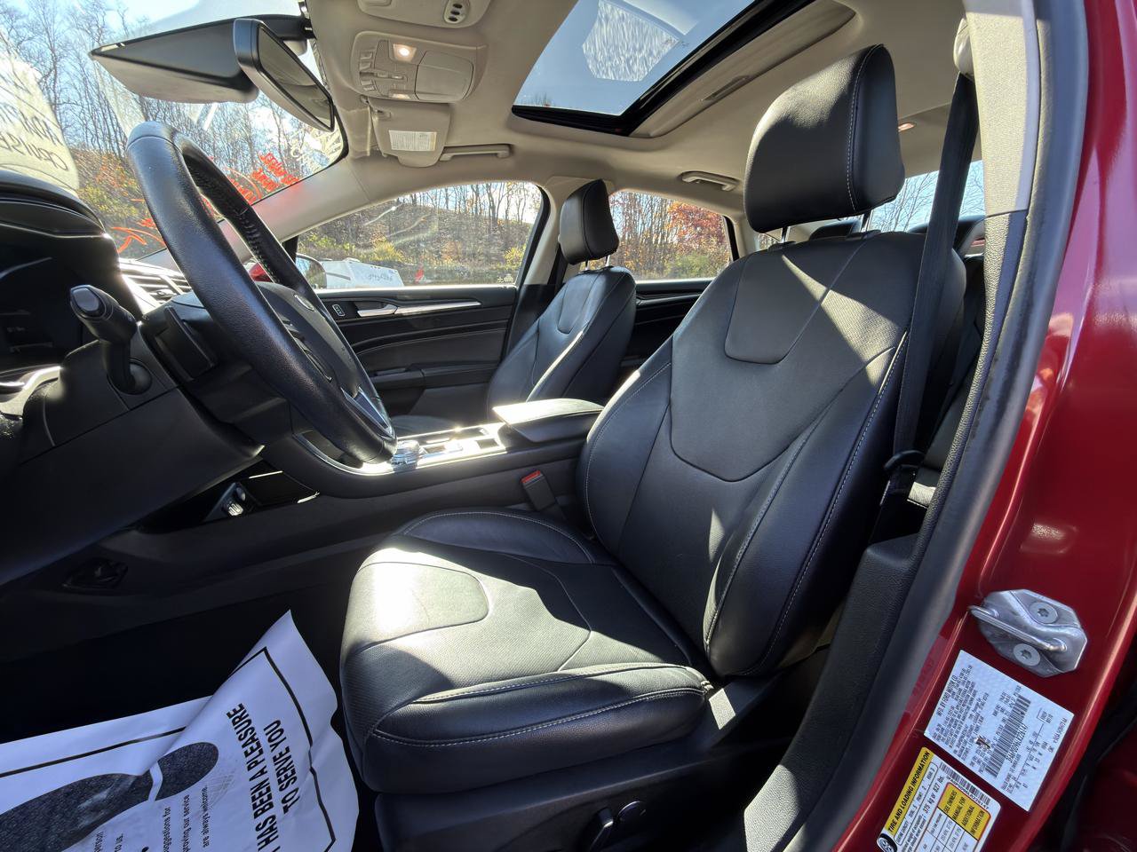 Used 2020 Ford Fusion Titanium AWD/4WD image 19