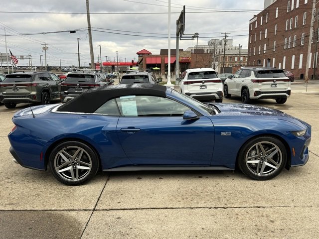 Used 2024 Ford Mustang GT Premium image 6