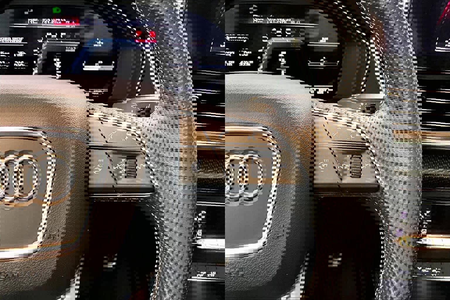 Used 2021 Audi SQ5 Premium Plus w/ Premium Plus Package image 23