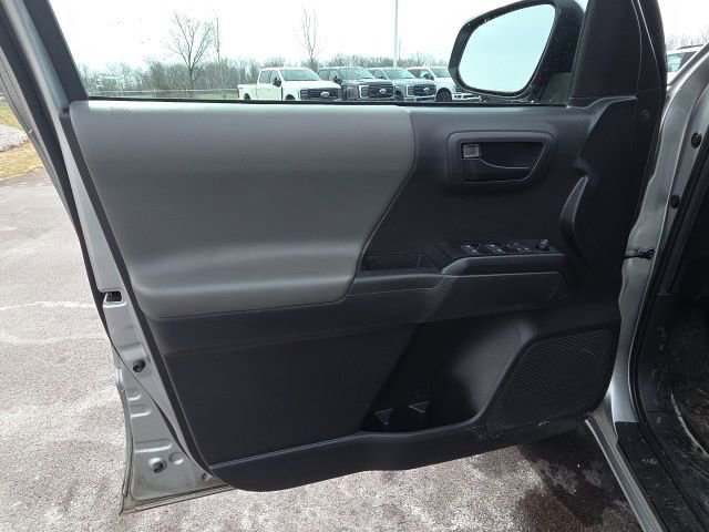 Used 2022 Toyota Tacoma SR image 20