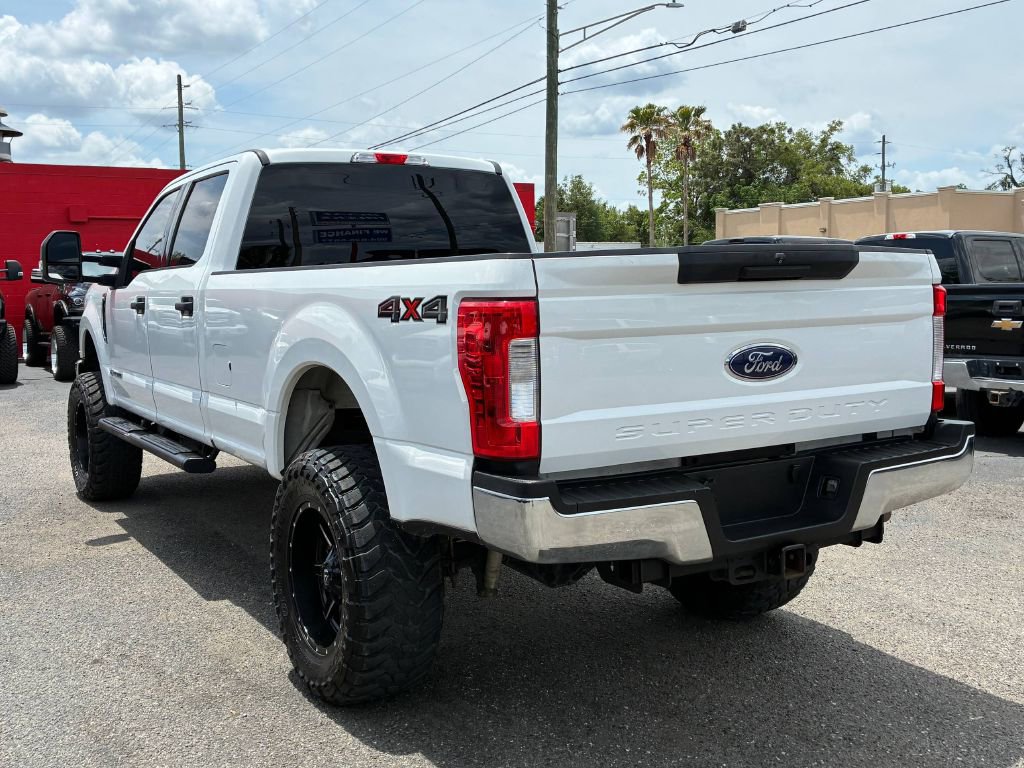 Used 2017 Ford F350 XLT AWD/4WD image 4
