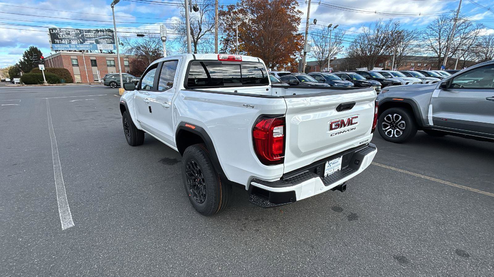 New 2026 GMC Canyon Elevation image 5