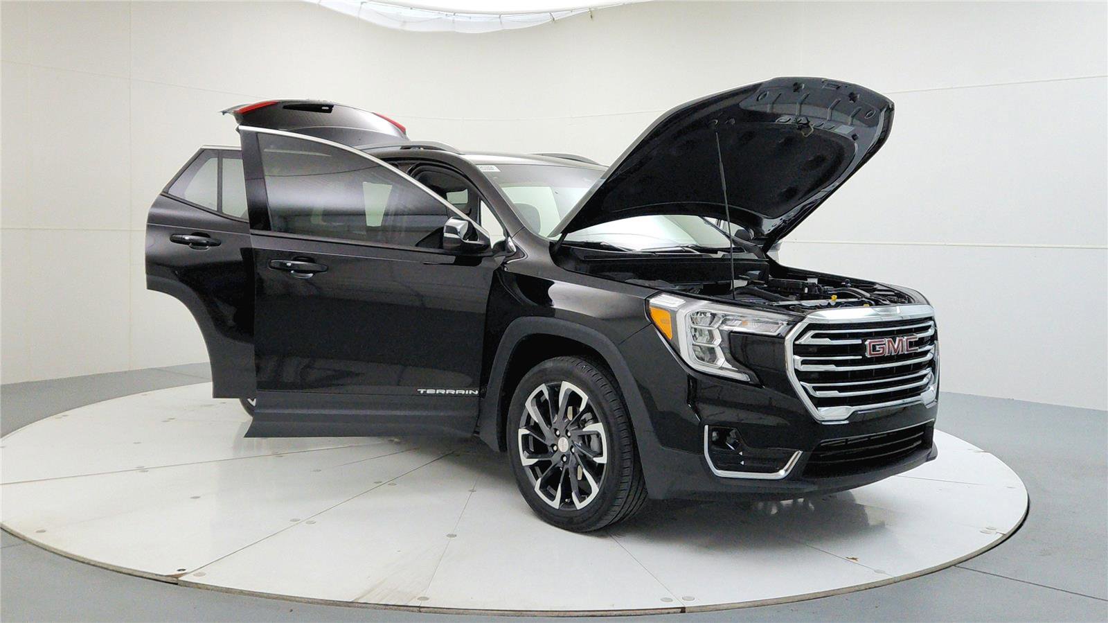 Used 2022 GMC Terrain SLT image 9