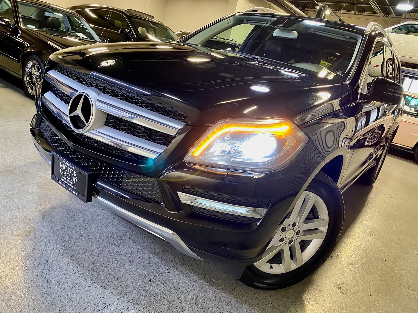 Used 2015 Mercedes-Benz GL 320 BlueTEC 4MATIC image 2