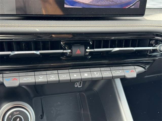 New 2025 Alfa Romeo Tonale w/ Premium Package image 17