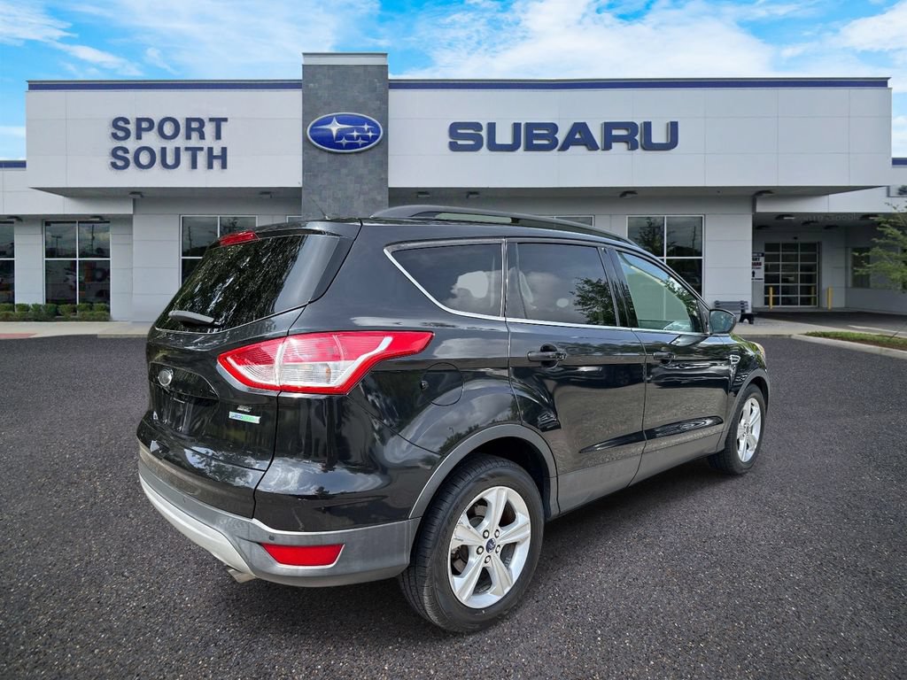 Used 2015 Ford Escape SE w/ Equipment Group 201A FWD image 3