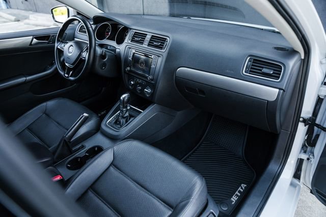 Used 2017 Volkswagen Jetta SE image 20
