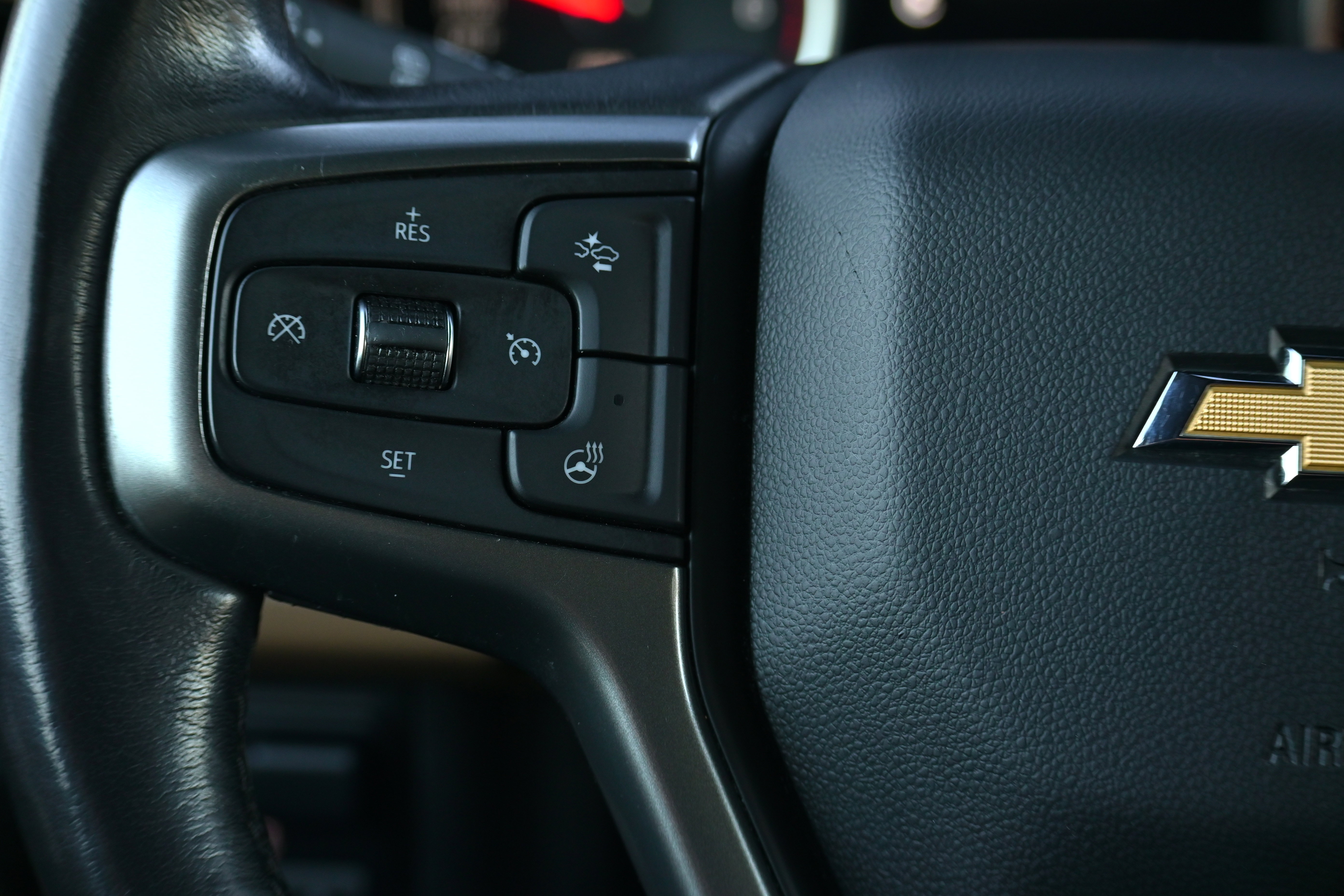 Used 2021 Chevrolet Suburban Premier w/ Premium Package image 23