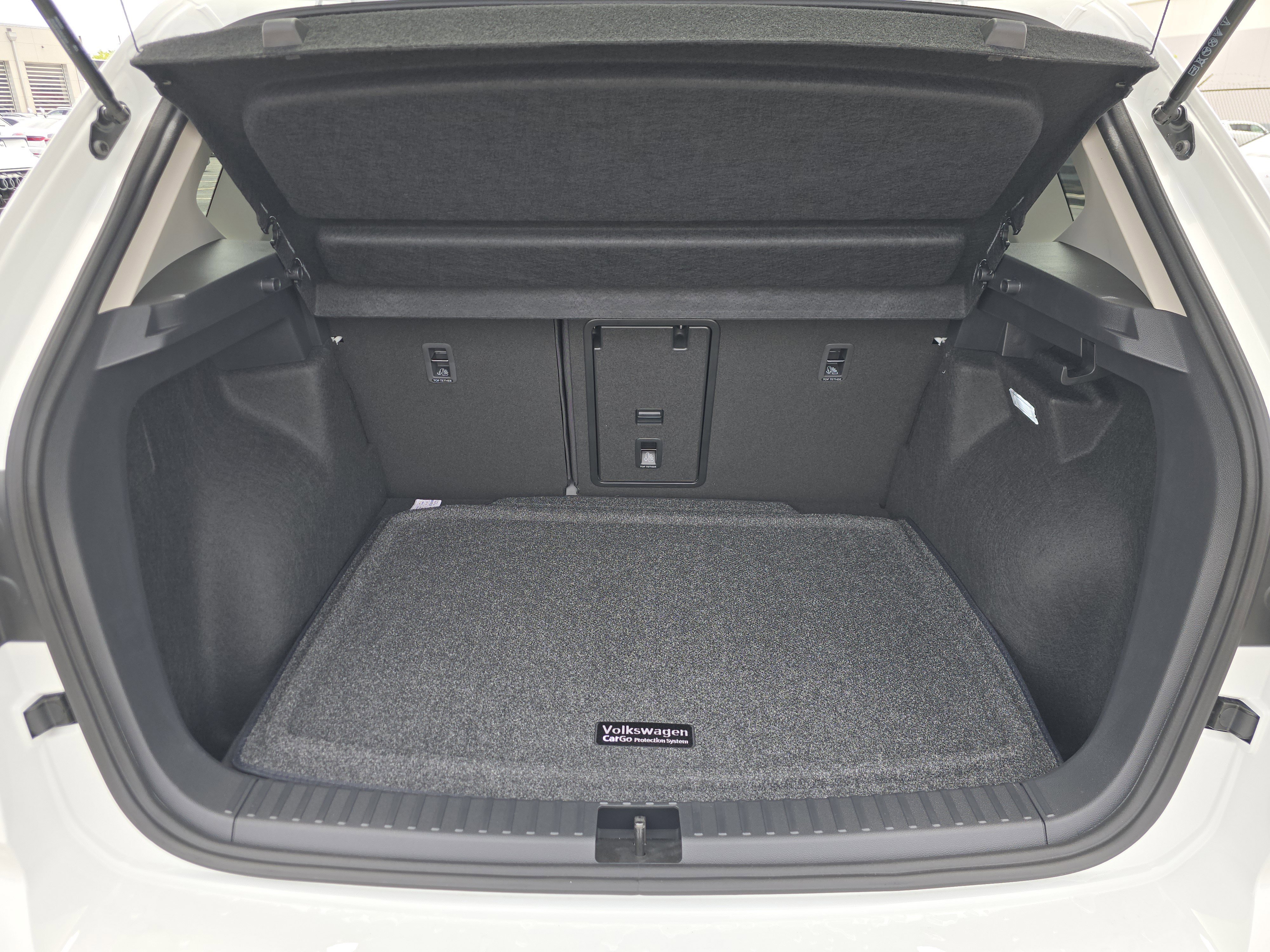 New 2026 Volkswagen Taos SE AWD/4WD image 16