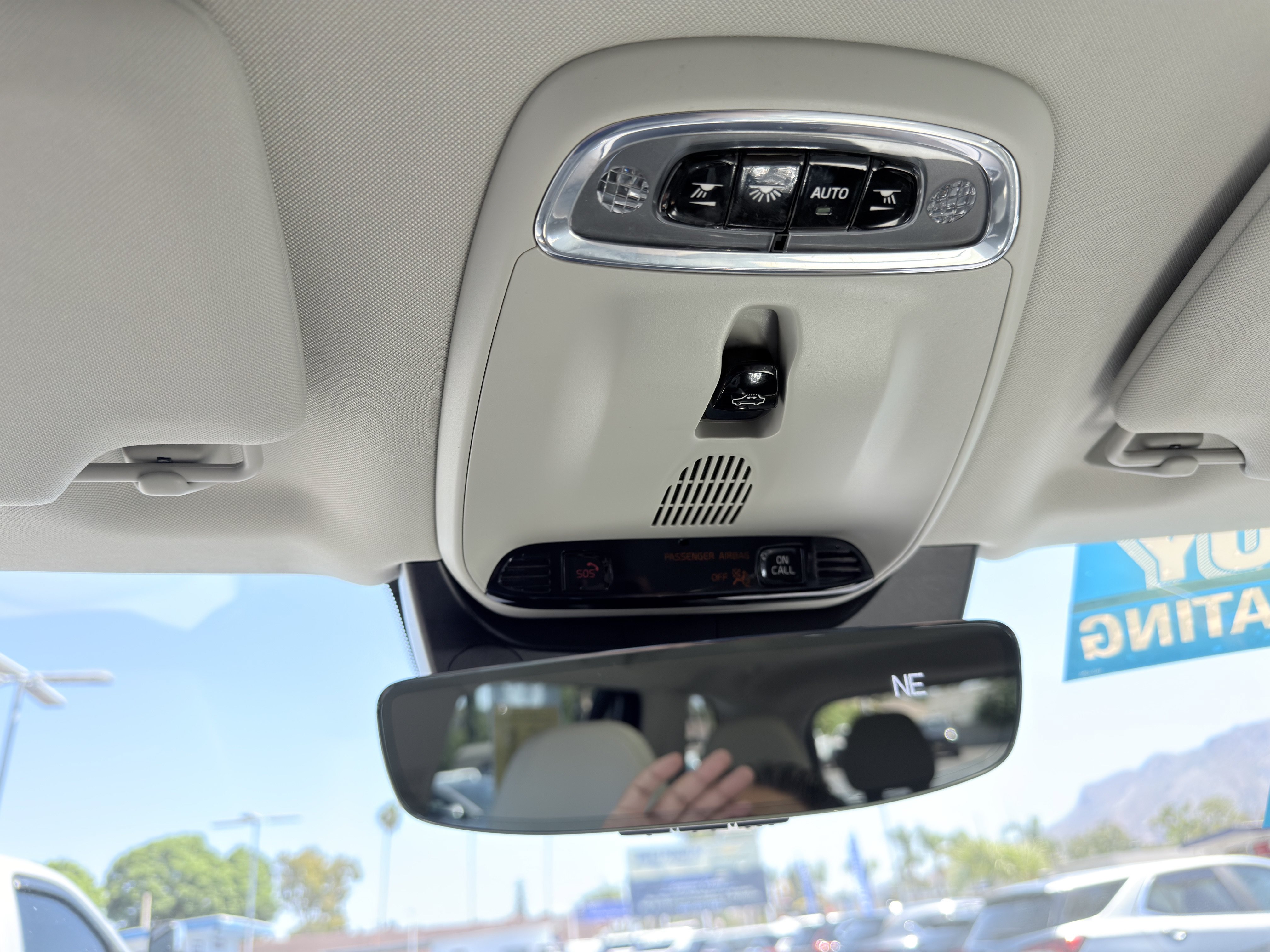 Used 2021 Volvo XC90 T8 Inscription Expression w/ Advanced Package AWD/4WD image 35