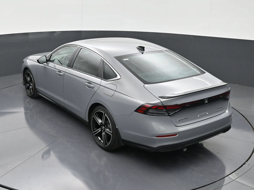 Used 2025 Honda Accord Sport image 15