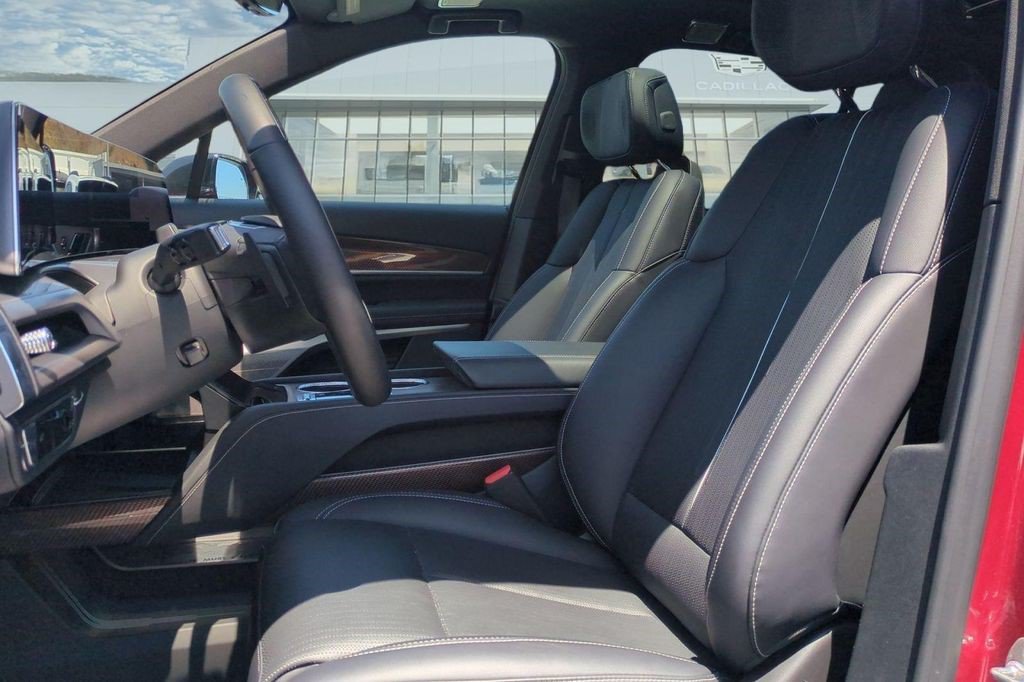 Certified 2026 Cadillac Vistiq Premium Luxury AWD/4WD image 15
