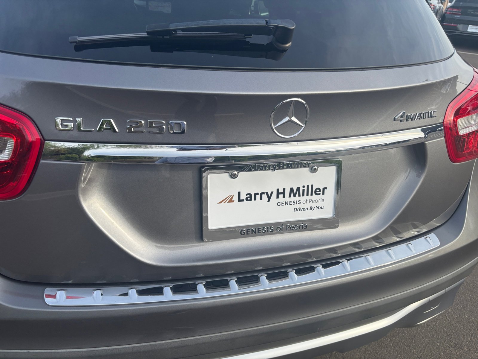 Used 2019 Mercedes-Benz GLA 250 4MATIC image 24