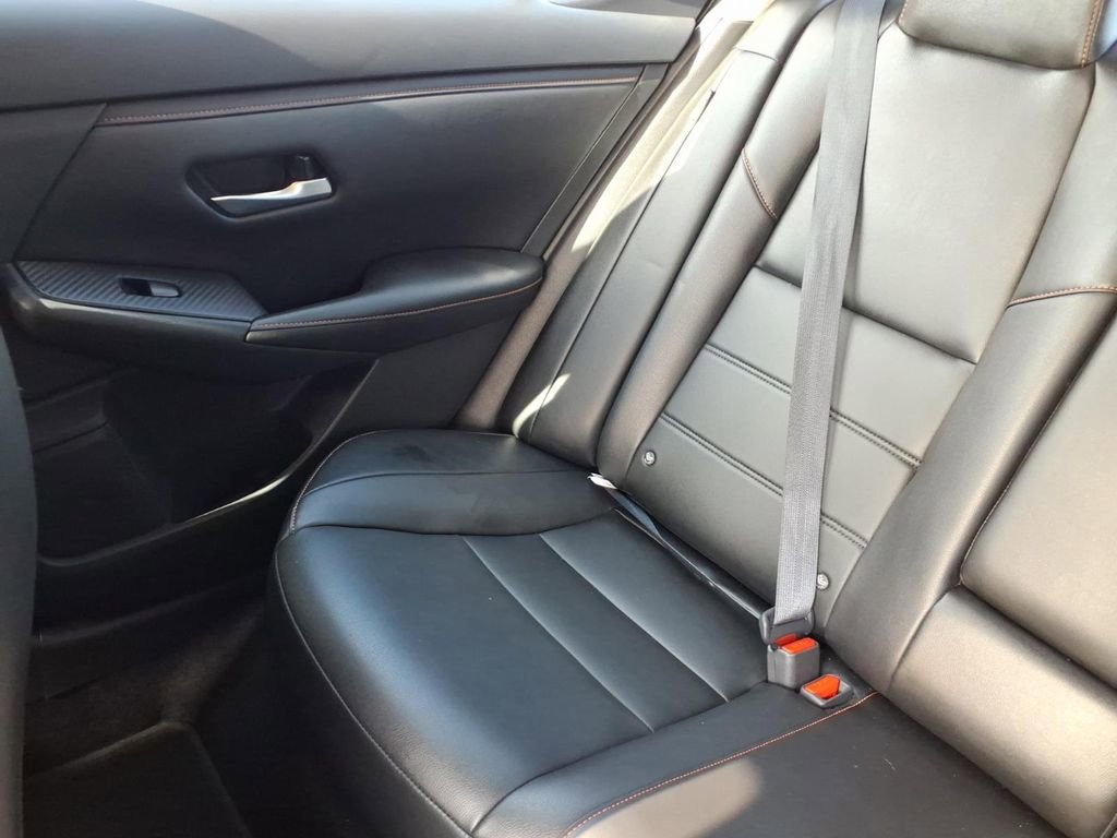 Used 2023 Nissan Sentra SR w/ SR Premium Package FWD image 16