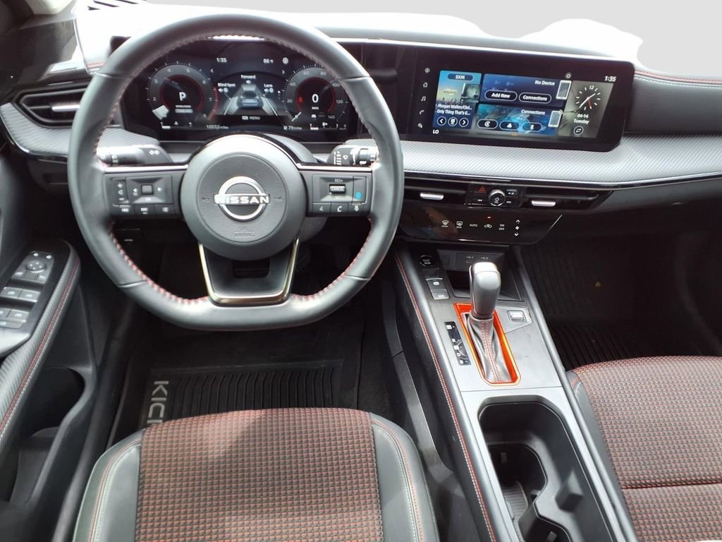 Used 2025 Nissan Kicks SR image 10