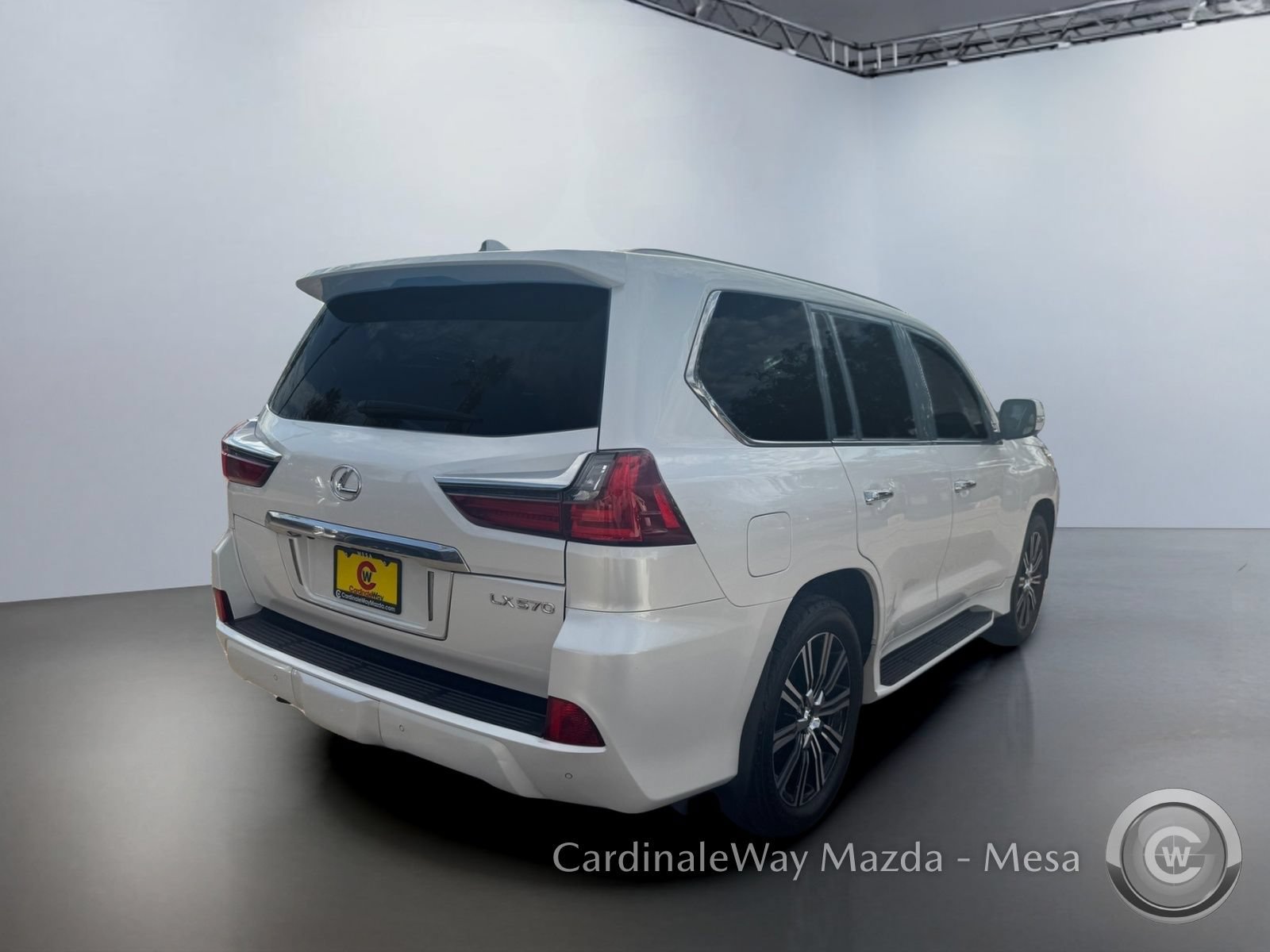 Used 2021 Lexus LX 570 4WD w/ Luxury Package image 4