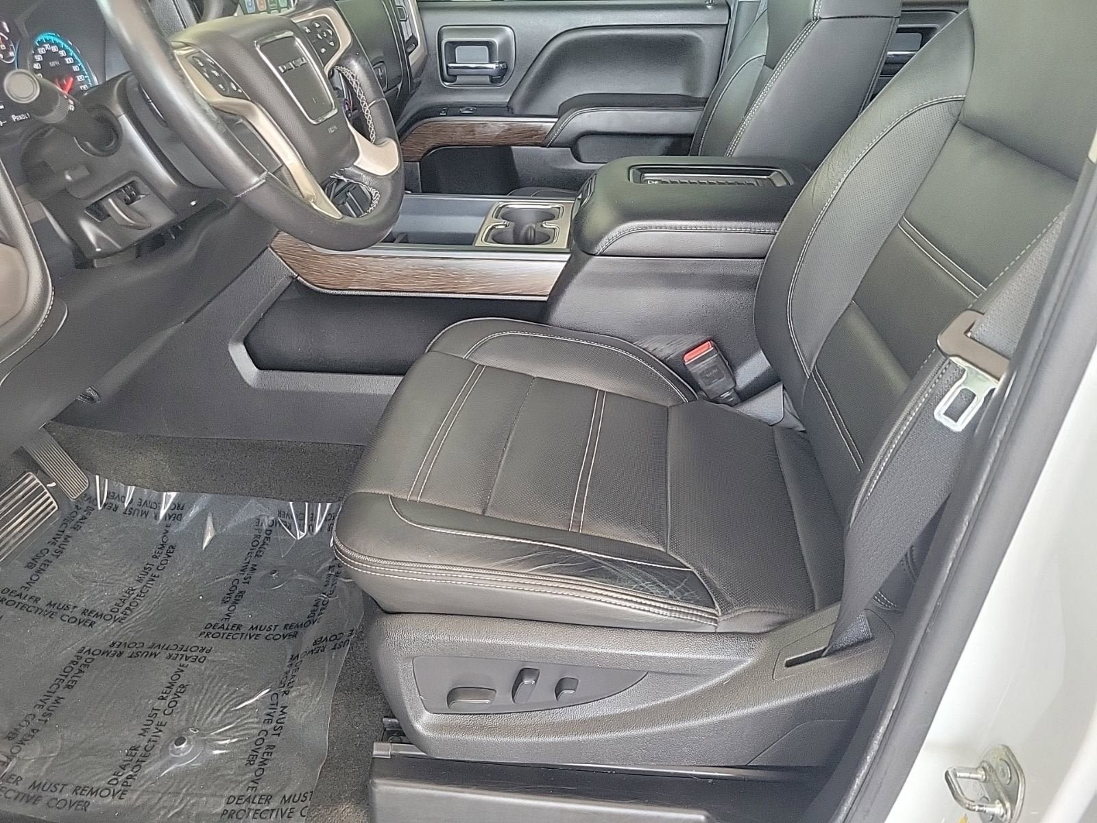 Used 2017 GMC Sierra 2500 Denali w/ Duramax Plus Package AWD/4WD image 12