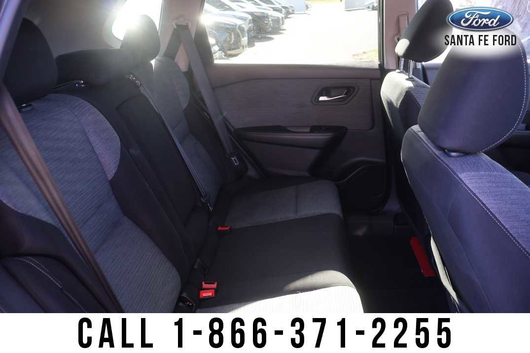 Used 2023 Nissan Rogue SV AWD/4WD image 23