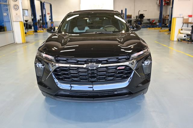 New 2026 Chevrolet Trax RS image 2