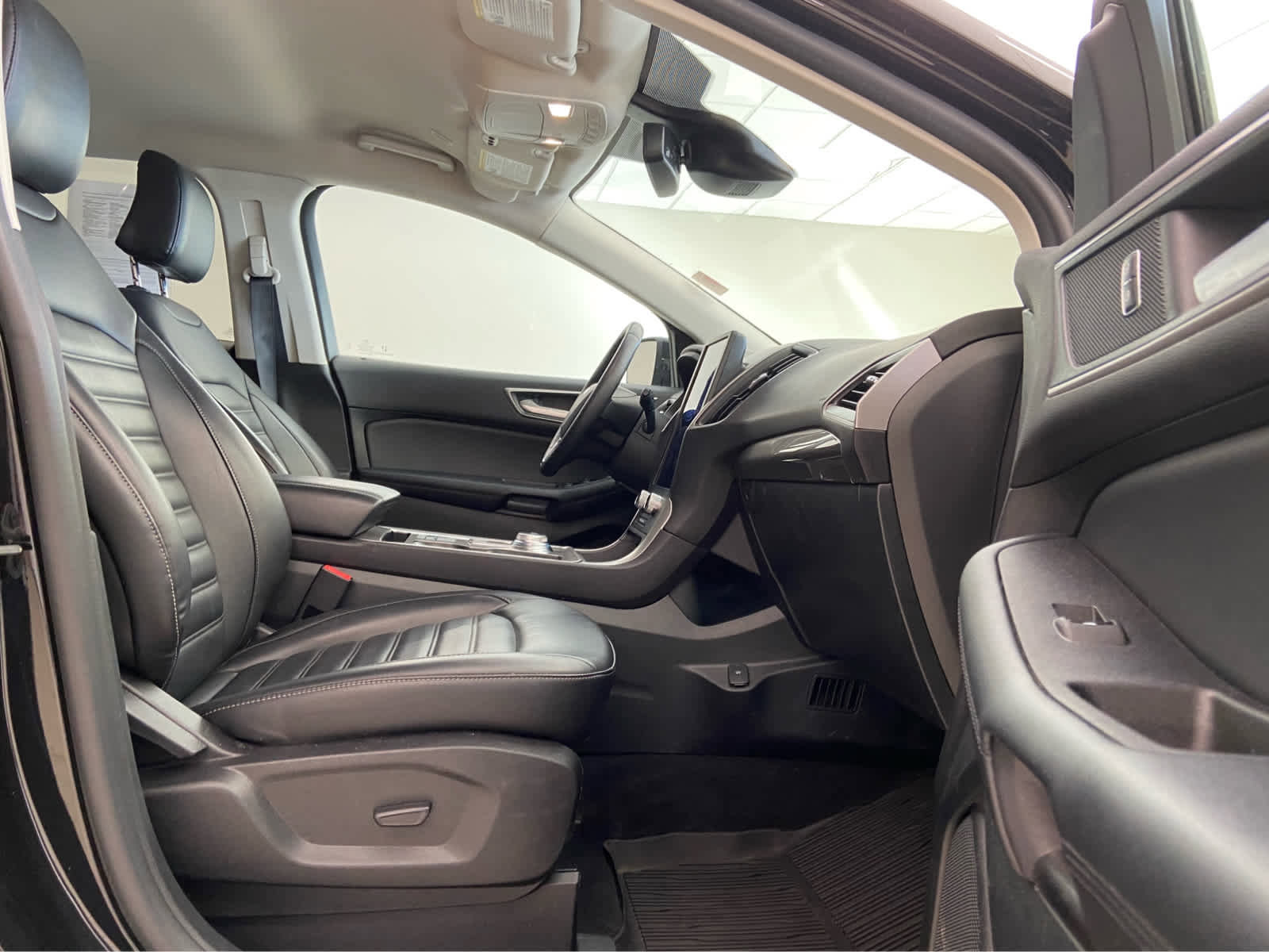 Used 2024 Ford Edge SEL w/ Convenience Package AWD/4WD image 19